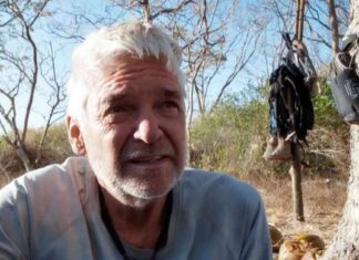 Phil Schofield’s Emotional Vow: I Will Not Be Defeated news-01102024-164612