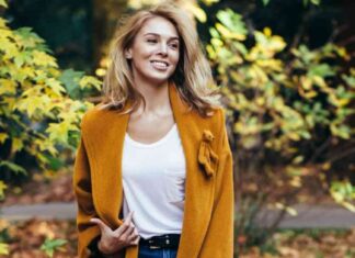 Fall Fashion Deals: Nordstrom Rack’s Top 100 Discounts, Including $11.98 Sweaters – E! Online news-18102024-151137