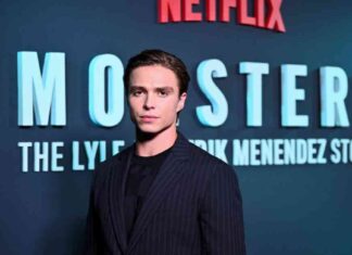 Nicholas Alexander Chavez: Actor Playing Lyle Menendez – 5 Key Facts news-26102024-163107