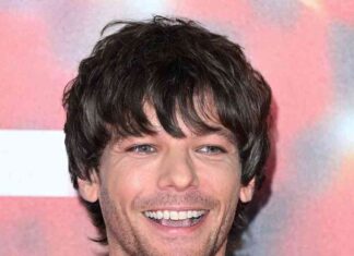 Louis Tomlinson’s Son Freddie Makes Rare Appearance in Family Trip news-27102024-043227