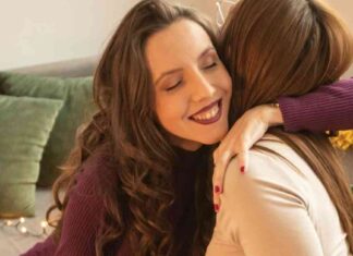 Best Holiday Stocking Stuffer: $15 Beauty Gift for Long-Haired Friends – E! Online best-holiday-stocking-stuffer-15-beauty-gift-for-long-haired-friends-e-online