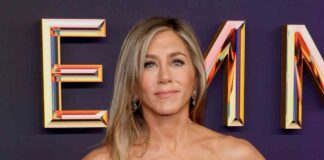 jennifer-anistons-christmas-celebration-at-home-a-heartwarming-look-e-online