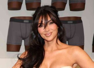 Kim Kardashian Excited Over Khloe Kardashian’s Surprising Gift – E! Online kim-kardashian-excited-over-khloe-kardashians-surprising-gift-e-online