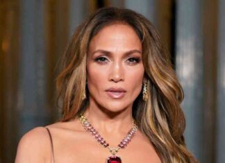 Jennifer Lopez Opens Up About Challenging Relationships Amid Ben Affleck Divorce jennifer-lopez-opens-up-about-challenging-relationships-amid-ben-affleck-divorce