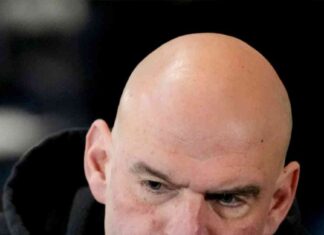 Senator John Fetterman Rocks Shorts at Inauguration 2025 Despite Freezing Temperatures senator-john-fetterman-rocks-shorts-at-nauguration-2025-despite-freezing-temperatures