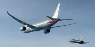 american-airlines-plane-escorted-by-fighters-after-bomb-scare