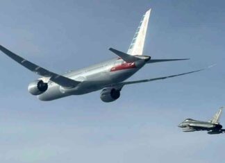 American Airlines plane escorted by fighters after bomb scare american-airlines-plane-escorted-by-fighters-after-bomb-scare