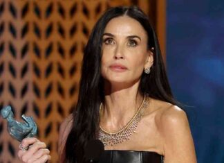 Demi Moore’s Acceptance Speech Pause at SAG Awards 2025 demi-moores-acceptance-speech-pause-at-sag-awards-2025