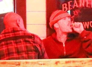 Justin Bieber and Dave Chappelle Night Out in LA justin-bieber-and-dave-chappelle-night-out-in-la