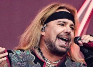 Vince Neil Plane Crash Leaves One Dead – Latest News vince-neil-plane-crash-leaves-one-dead-latest-news