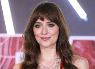 10-Minute Workouts: Dakota Johnson’s Trainer Megan Roup’s Effective Plan 10-minute-workouts-dakota-johnsons-trainer-megan-roups-effective-plan