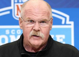 Super Bowl Champ Leaving Chiefs Amid Contract Dispute super-bowl-champ-leaving-chiefs-amid-contract-dispute