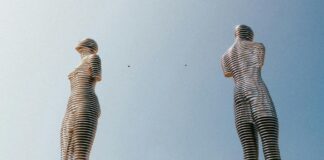 Ali Wong : Life Story, Career Highlights, and Full Biography