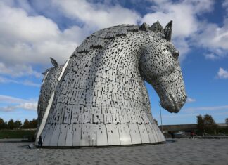 Andie MacDowell: Life Story, Career Highlights, and Full Biography Andie MacDowell: Life Story, Career Highlights, and Full Biography