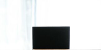 Business Card Holder Picks: Sleek Designs That Make A Statement