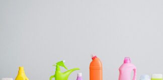 Comet Cleaner Review: Is This The Best All-Purpose Scrub Around?