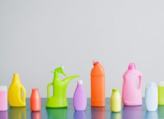 Comet Cleaner Review: Is This The Best All-Purpose Scrub Around? Comet Cleaner Review: Is This The Best All-Purpose Scrub Around?