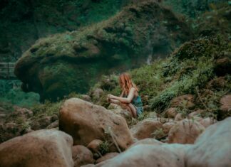 Damian Lillard: Life Story, Career Highlights, and Full Biography Damian Lillard: Life Story, Career Highlights, and Full Biography