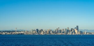 Elliott with 2 Ts: Life Story, Career Highlights, and Full Biography