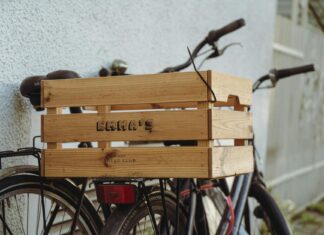 Emma Mackey: Life Story, Career Highlights, and Full Biography Emma Mackey: Life Story, Career Highlights, and Full Biography