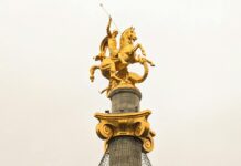 George Clooney: Life Story, Career Highlights, and Full Biography