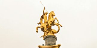 George Clooney: Life Story, Career Highlights, and Full Biography