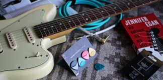 Jennifer Aniston: Life Story, Career Highlights, and Full Biography