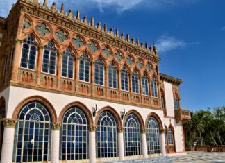 John Mulaney : Life Story, Career Highlights, and Full Biography John Mulaney : Life Story, Career Highlights, and Full Biography