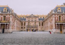 Julia Louis-Dreyfus Nude Scene Discussion: What She’s Shared Publicly