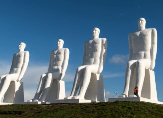 Kristen Wiig: Life Story, Career Highlights, and Full Biography Kristen Wiig: Life Story, Career Highlights, and Full Biography