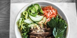 Mama Pho Restaurant Review: What Keeps Locals Coming Back