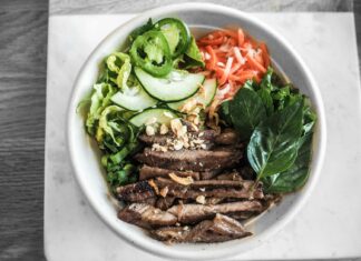 Mama Pho Restaurant Review: What Keeps Locals Coming Back Mama Pho Restaurant Review: What Keeps Locals Coming Back