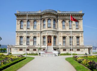 Millie Mackintosh: Life Story, Career Highlights, and Full Biography Millie Mackintosh: Life Story, Career Highlights, and Full Biography