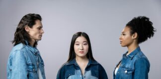 Risen Jeans Trend: Why These Denim Styles Are Making A Comeback