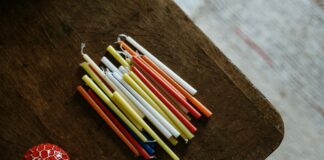 Shabbat Times NYC: When To Light Candles This Weekend