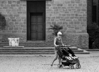 Zoe Double Stroller Review: Why Parents Are Choosing This Model Zoe Double Stroller Review: Why Parents Are Choosing This Model