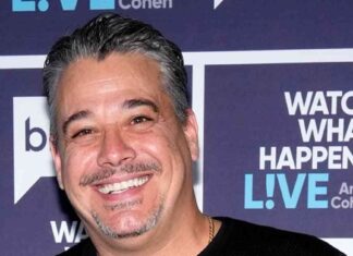 Boston Rob Shares Emotional Graduation Post for Grown-Up Daughter Carina boston-rob-shares-emotional-graduation-post-for-grown-up-daughter-carina