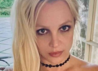 Britney Spears Addresses Smoking Incident on Plane britney-spears-addresses-smoking-ncident-on-plane