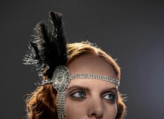 Retro Glamour: Discover Timeless Fashion Trends That Dazzle